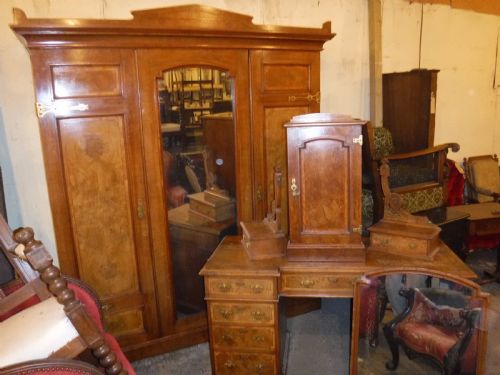 Late 19th Century Shapland and Petter 3 Piece Suite