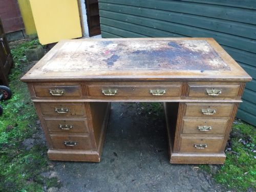 Late 19th Century Oak Pedestal Kneehole Desk