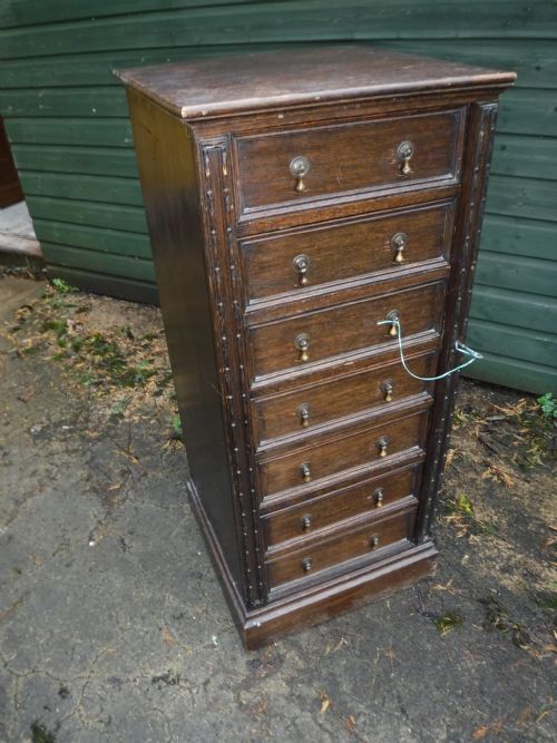 Early 20th Century Oak 7 Drawer Wellington Chest