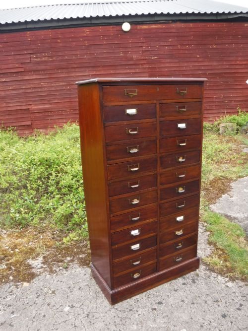 Early 20th Century Mahogany Double Bank of Drawers