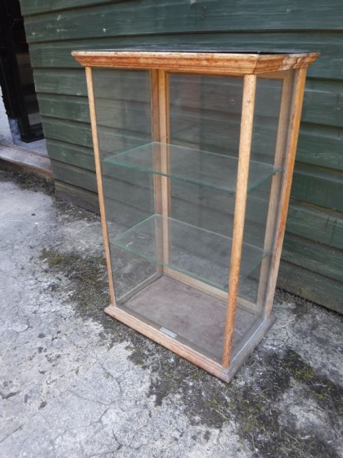 Early 20th Century Oak Table Top Shop Display Cabinet