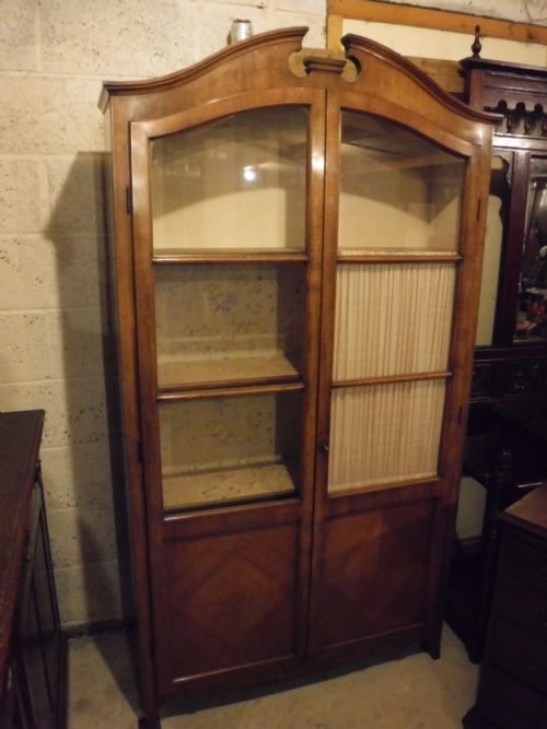 Early 20th Century Walnut 2 Door Cabinet