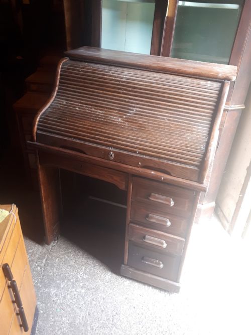 Single Pedestal Roll Top Desk