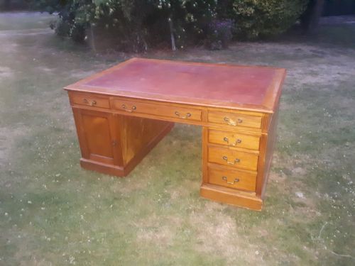 Early 20th Century Mahogany Partners Desk