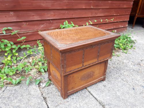 Eastern Scribes Writing Box