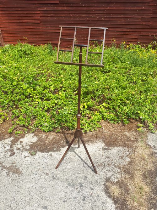 Wheeldons Music Stand