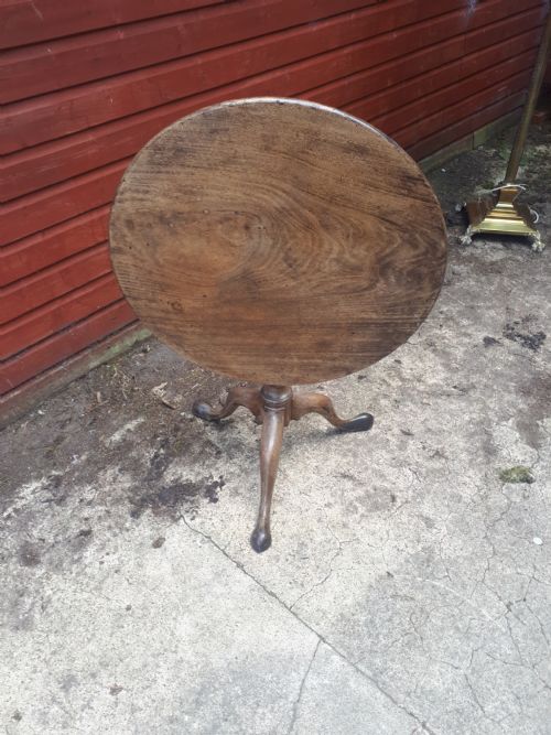 Late Georgian Mahogany Tripod Table 
