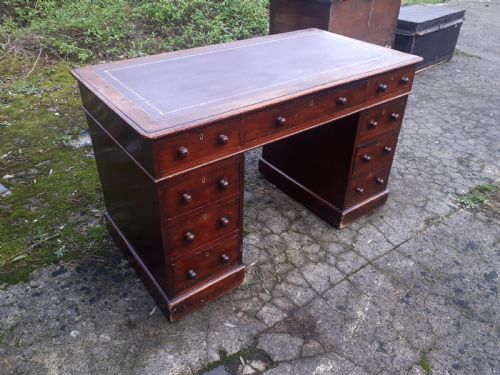 Mid 19th Century Mahogany Kneehole Pedestal Desk
