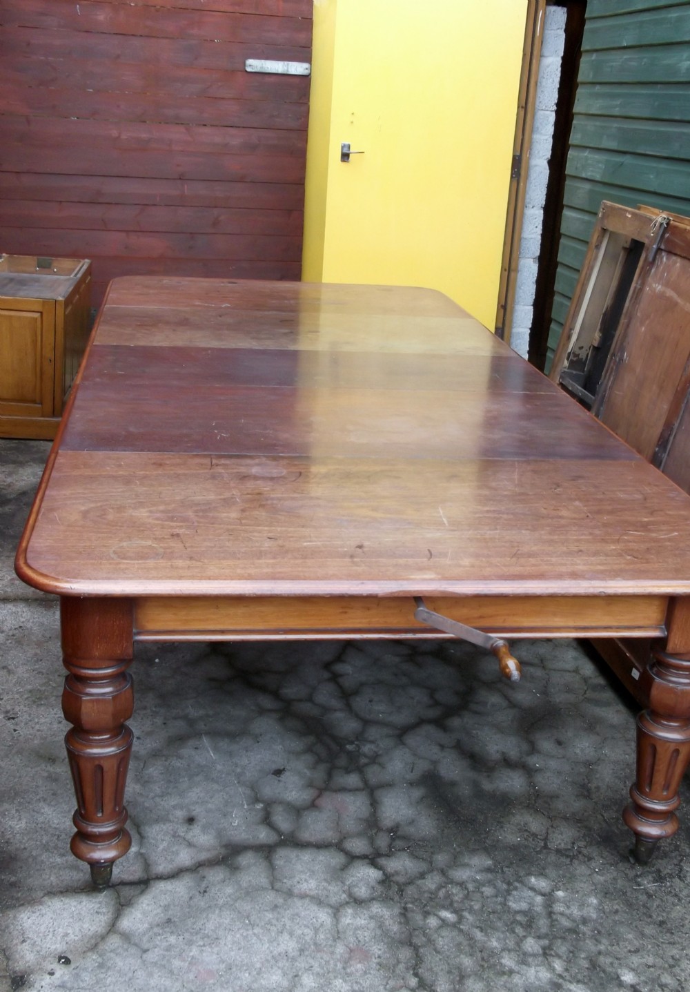 19th century mahogany extending dining table