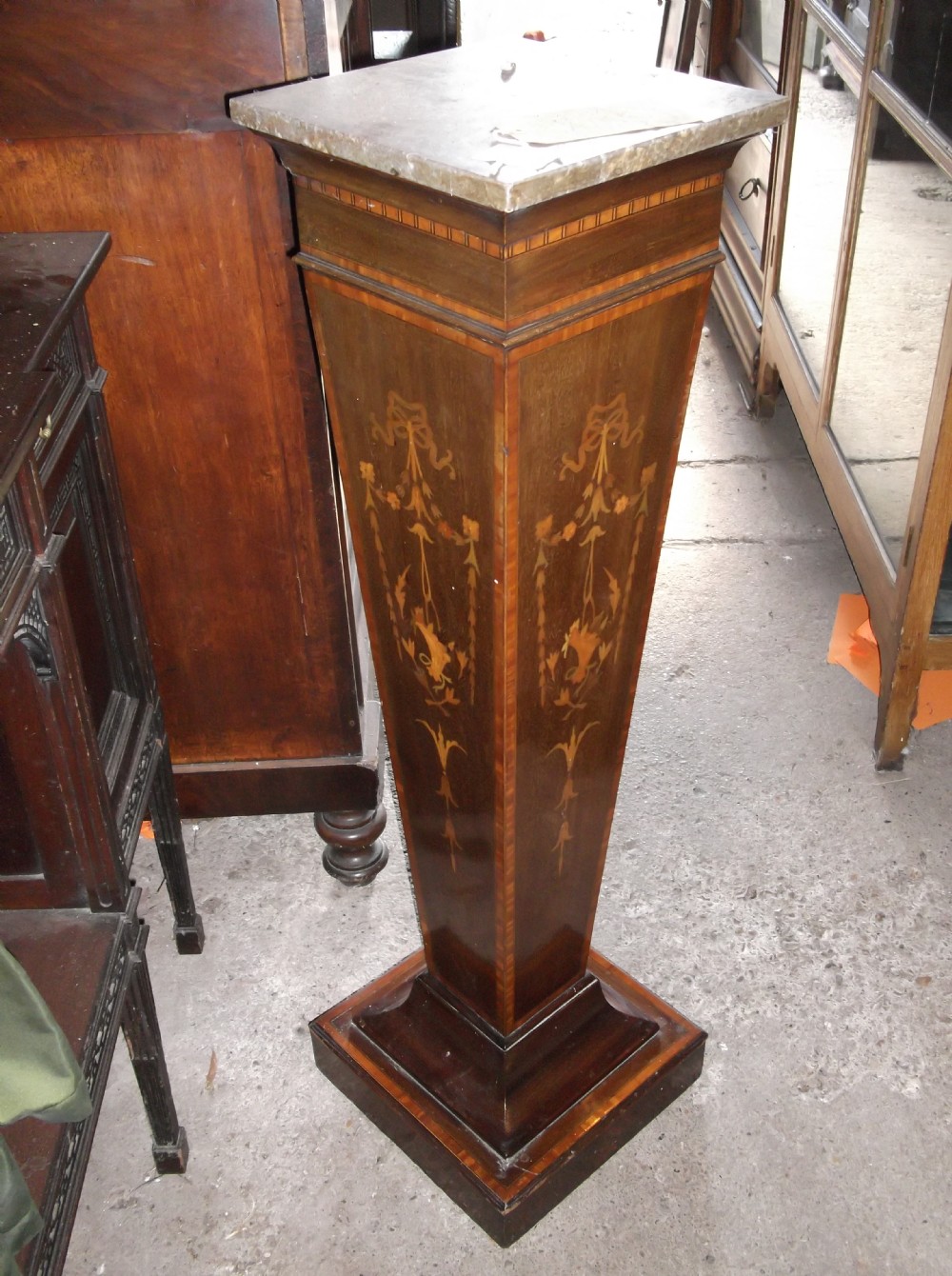 Edwardian inlaid mahogany freestanding pedestal