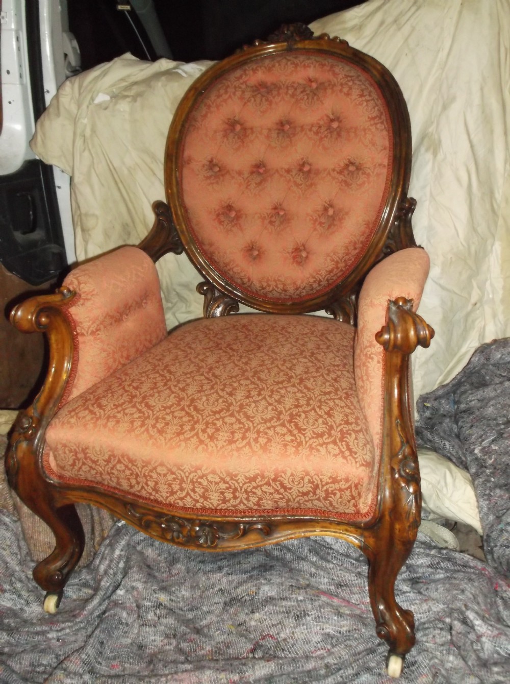 Good Victorian carved walnut armchair