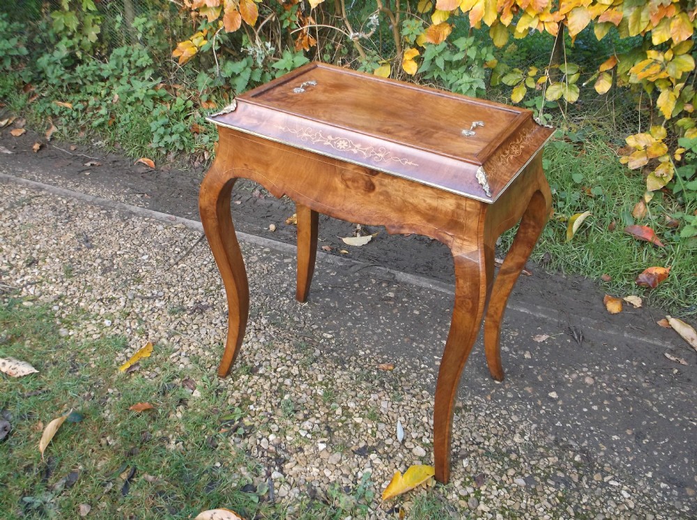 Victorian inlaid walnut jardinere table