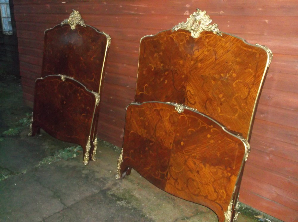 Pair of single beds