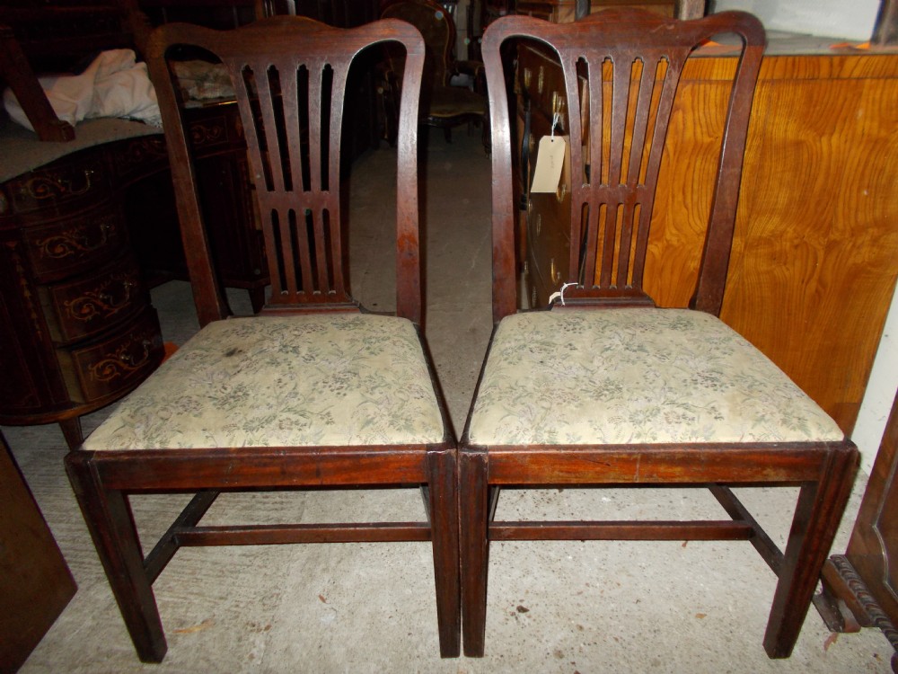 Pair of Late Georgian single mahogany chairs