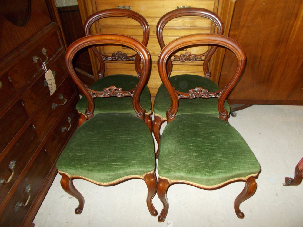 Good set of 4 Victorian walnut balloon back chairs