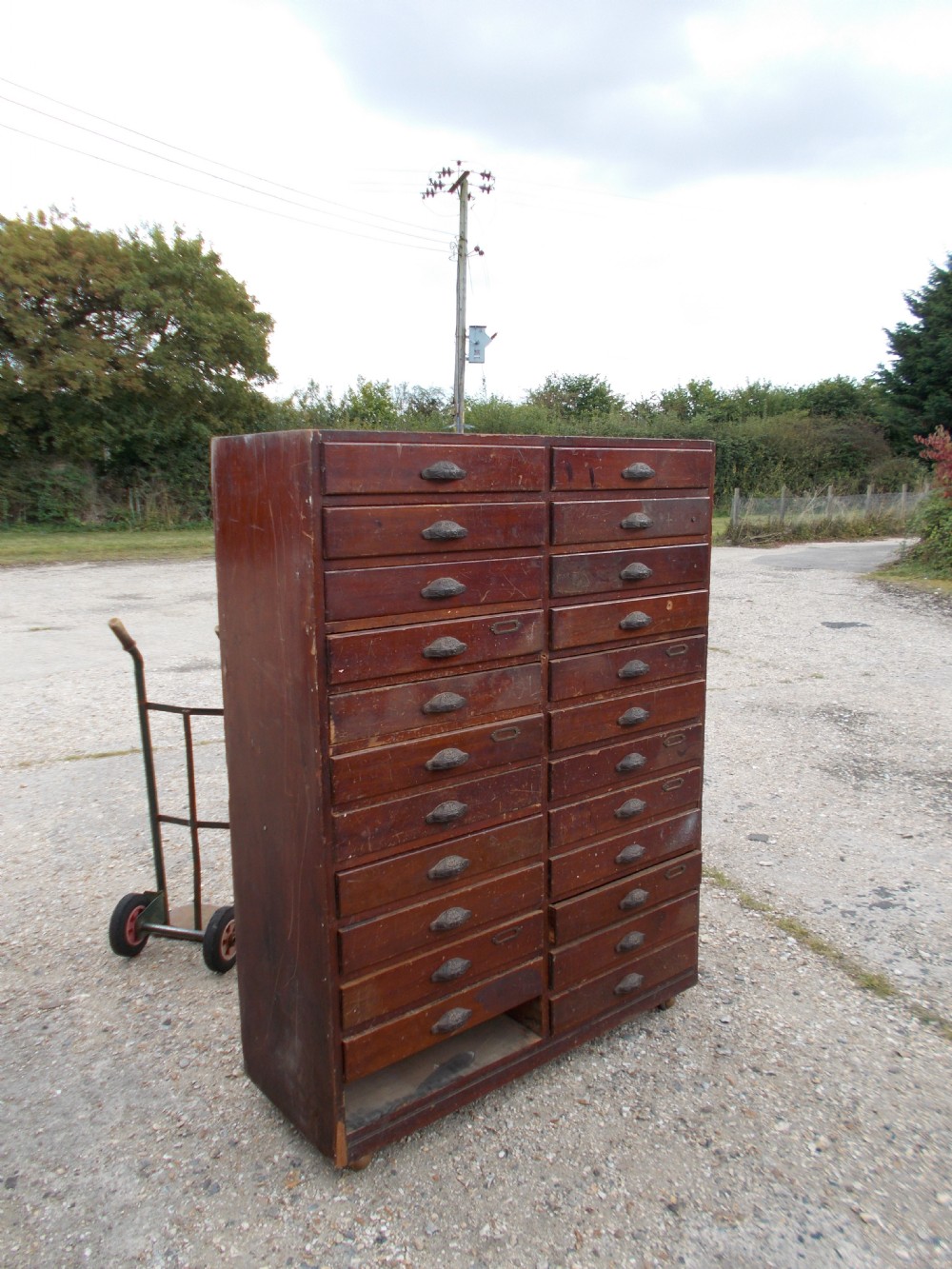 Bank of 24[23] drawers
