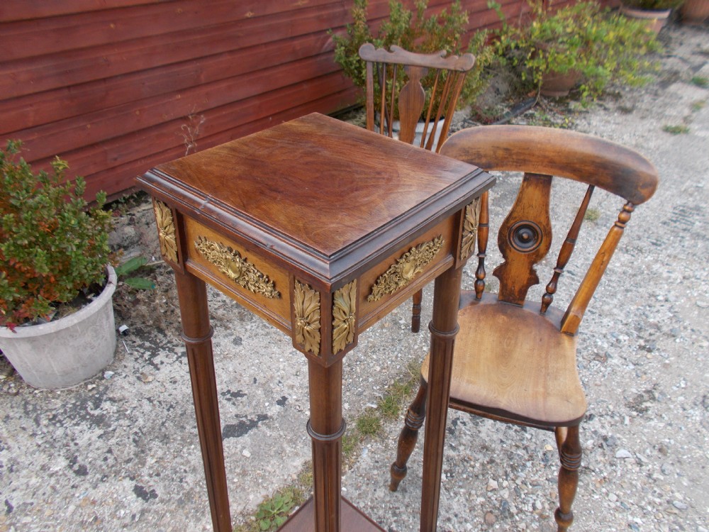 Good quality 2 tier jardiniere stand