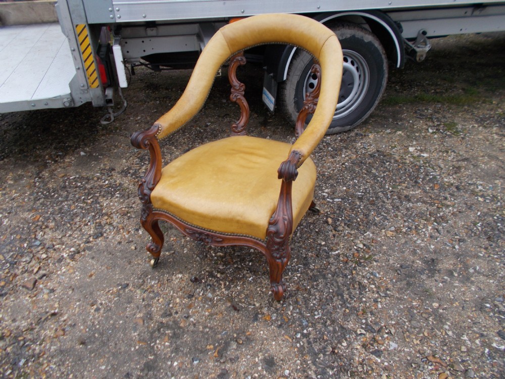 Good quality carved rosewood frame armchair