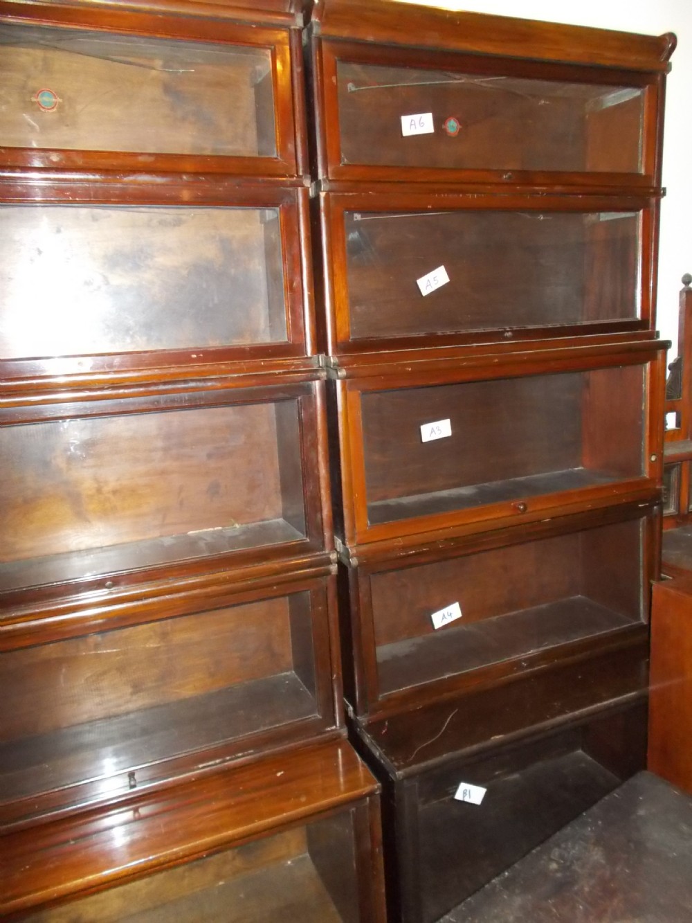 Set of 3 mahogany 