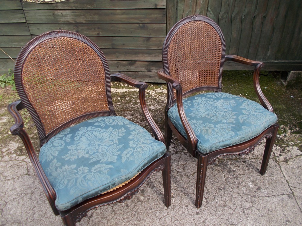 Good pair of early 20th century mahogany side chairs