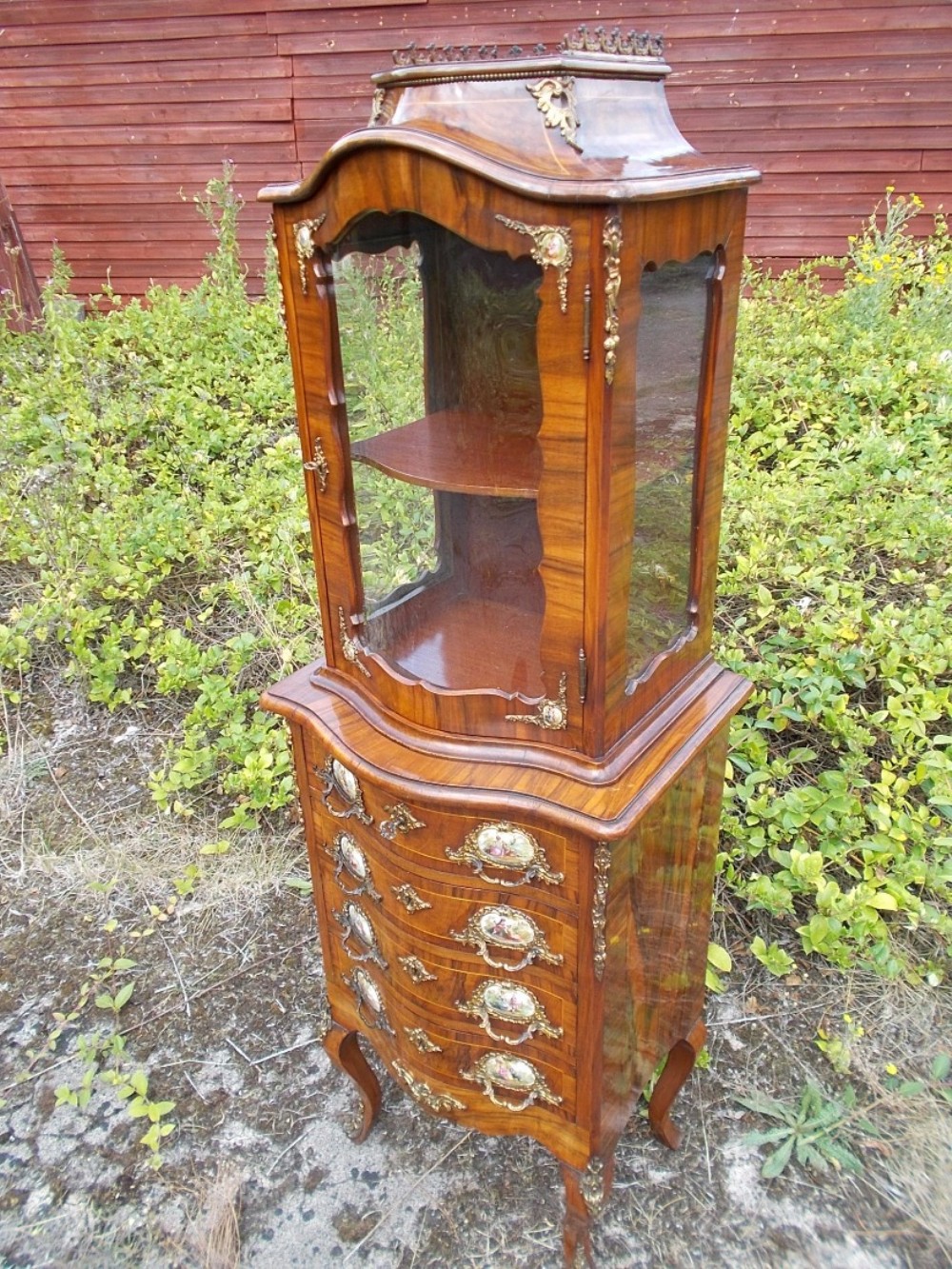 Lovely quality gilt metal mounted walnut side cabinet