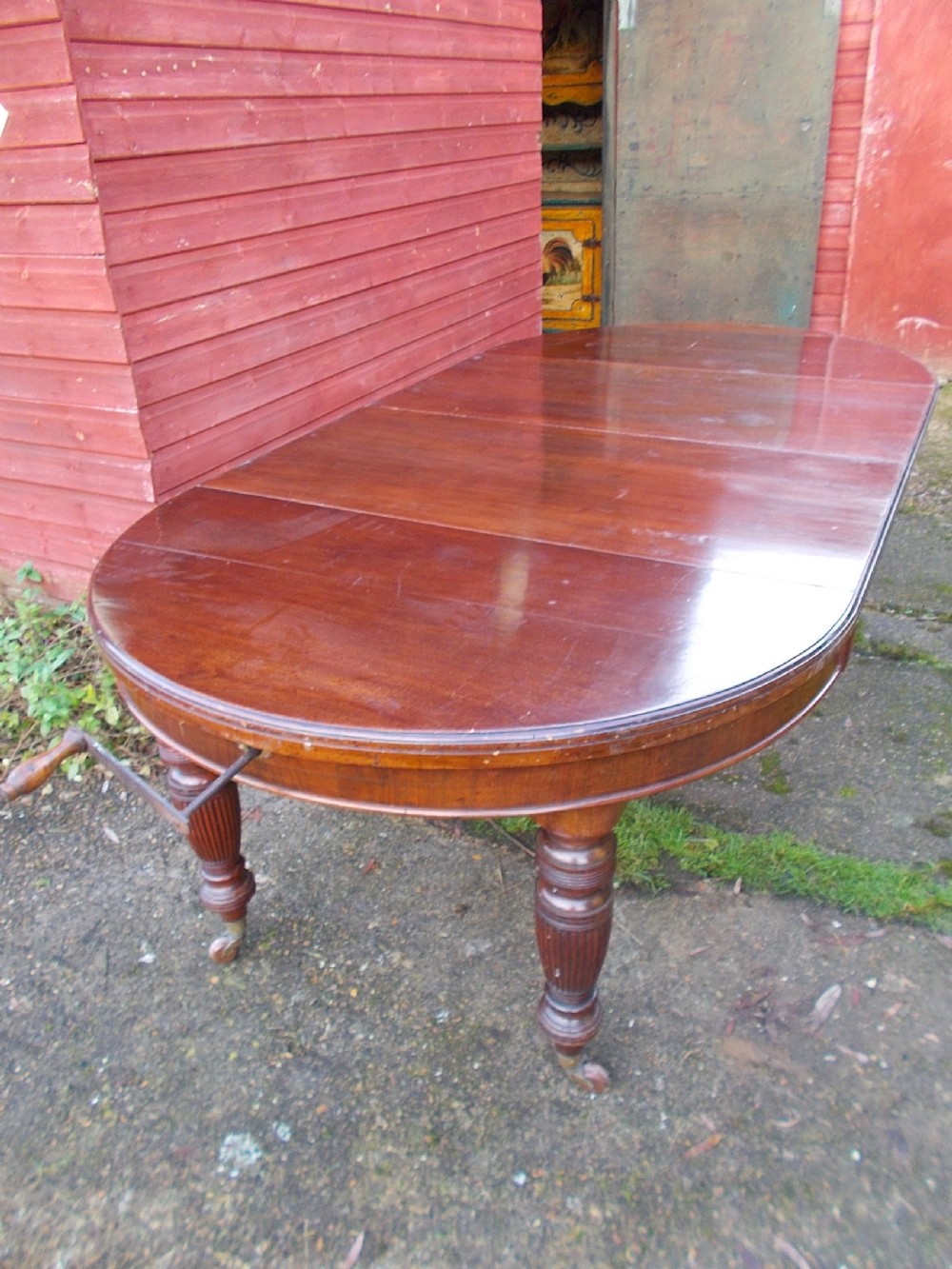 Victorian 8 foot extending dining table with 2 extra leaves