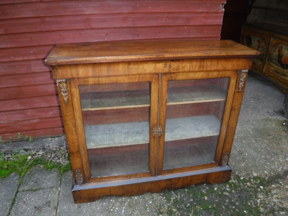 Victorian inlaid walnut 2 door side cabinet