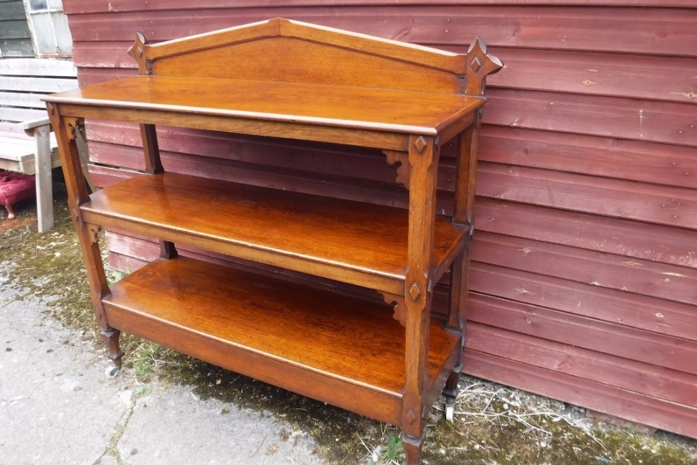 Good original untouched  arts and crafts oak 3 tier buffet