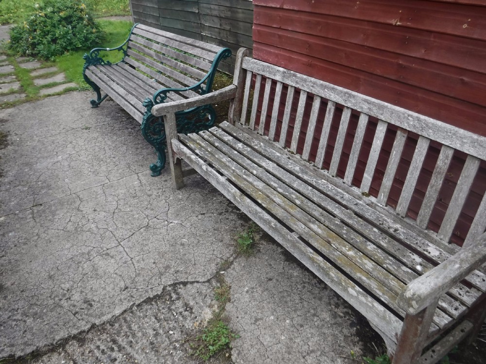Cast iron and slatted teak garden bench View V