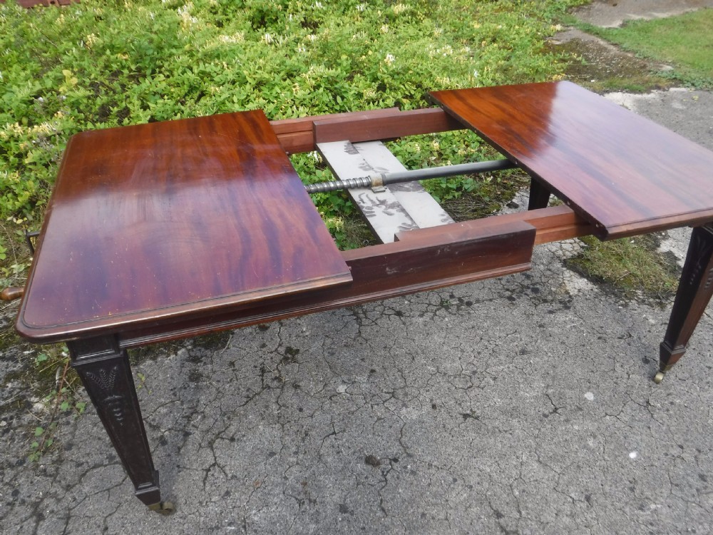 Good and neat mahogany 8 seater extending dining table View II