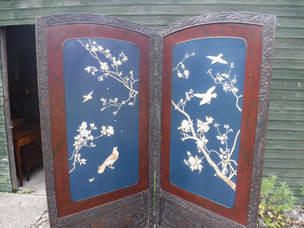 Lacquered and carved 2 fold screen View VII