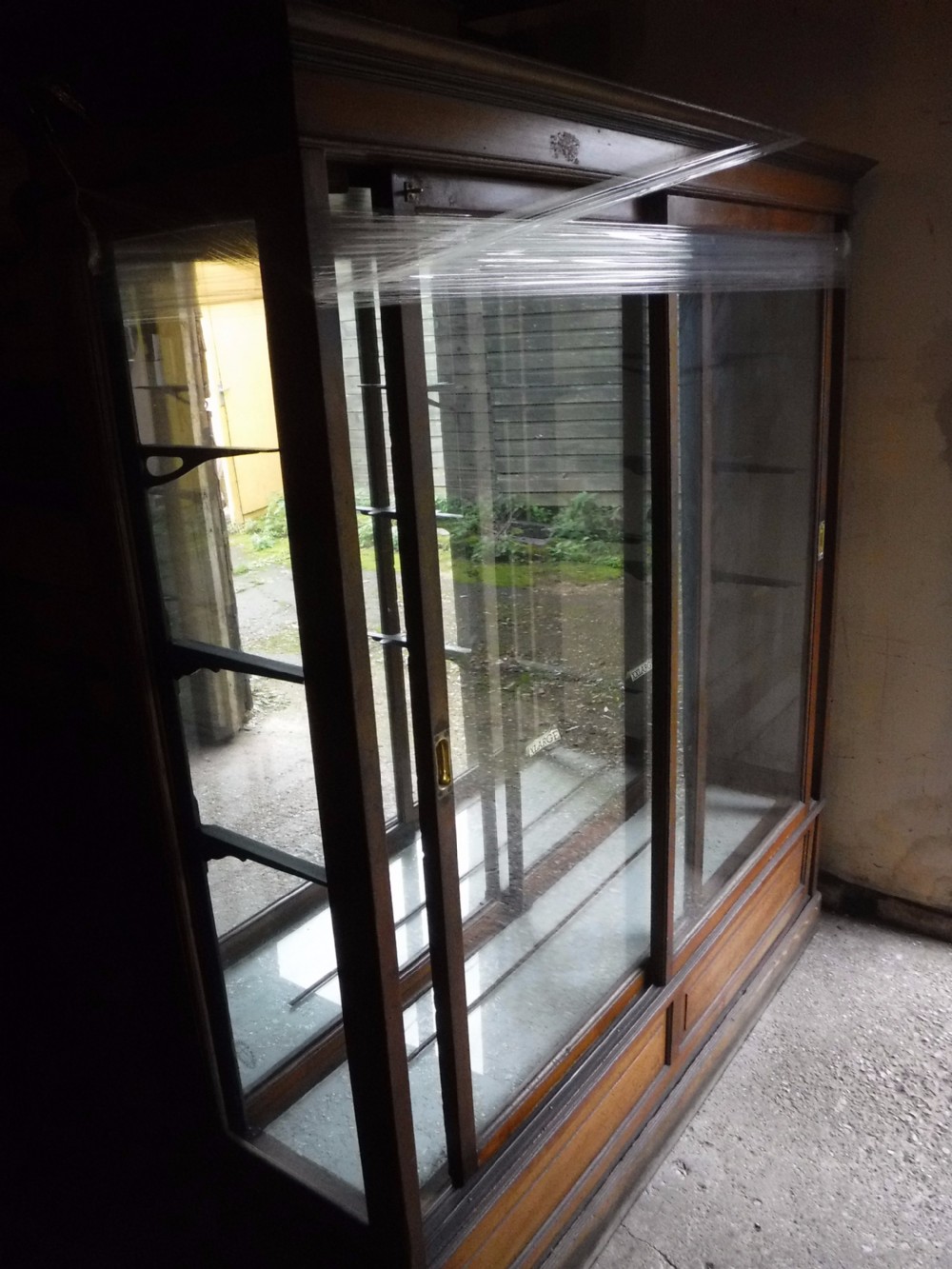 Shop 2 door shop display cabinet View IX