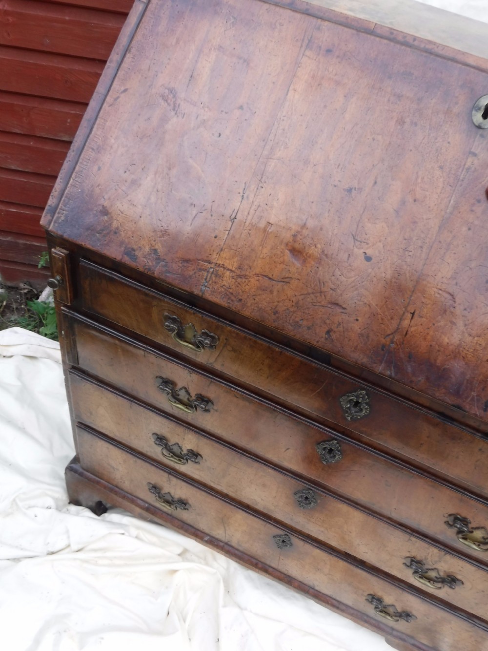 Mid 18th century walnut 4 drawer bureau View VII