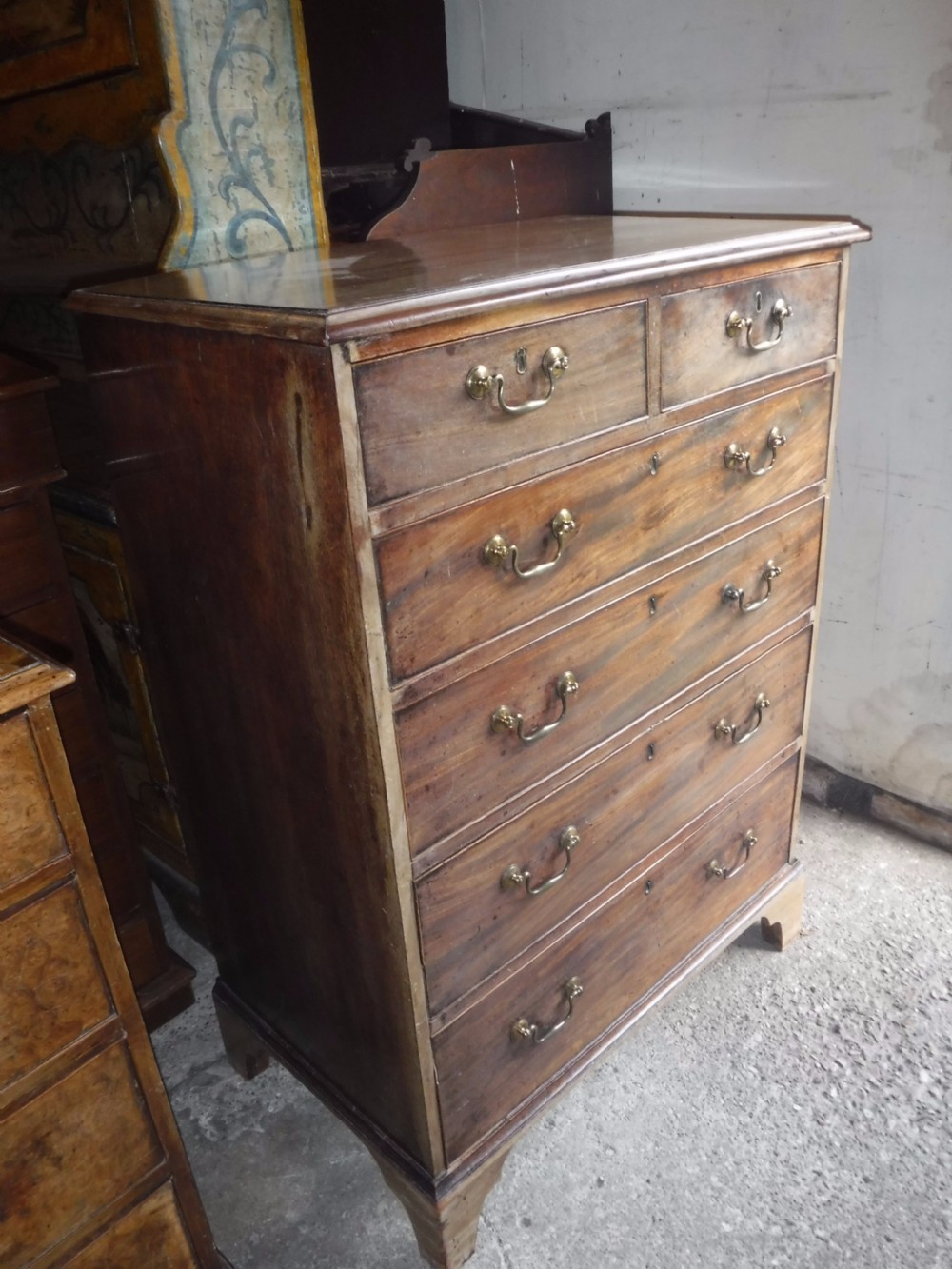 Practical Georgian mahogany chest[under 3 foot]