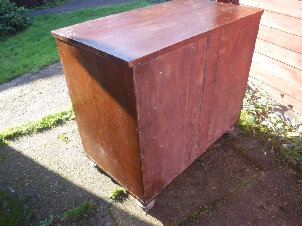 Useful Regency 3 drawer mahogany chest  of drawers View IV