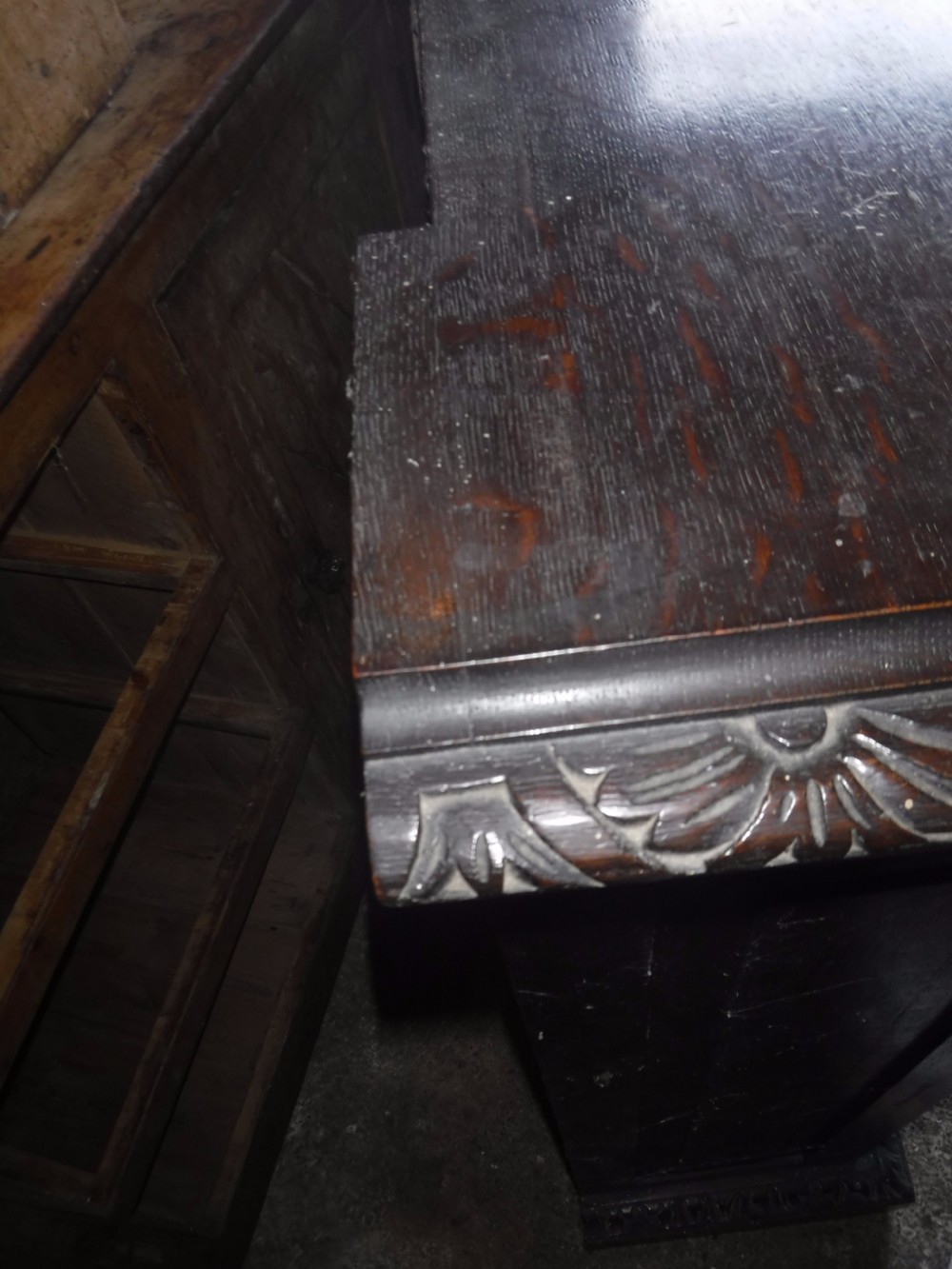 Victorian carved oak breakfront bookcase cabinet View VIII