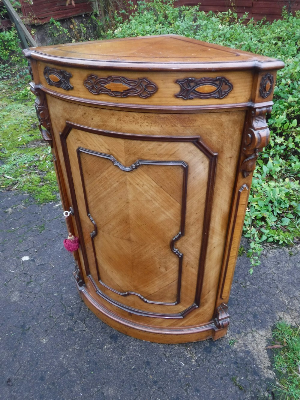 19th century Italian floor standing corner  cabinet View II