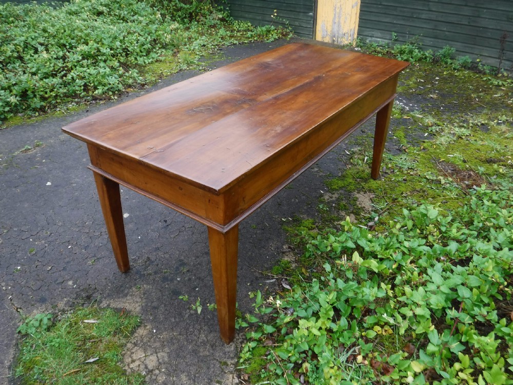 Solid 19th century Italian walnut  8 seater kitchen dining table View III