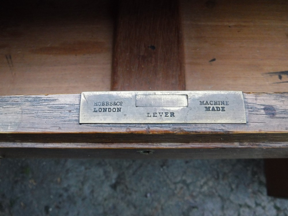 Late 19th century oak pedestal kneehole desk View IV