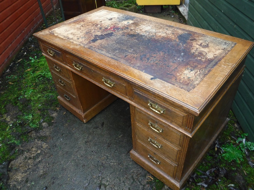 Late 19th century oak pedestal kneehole desk View V