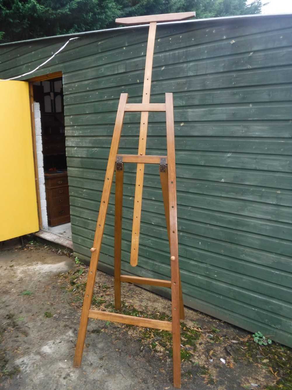 Unusual early 20th century oak extending picture display easel View II