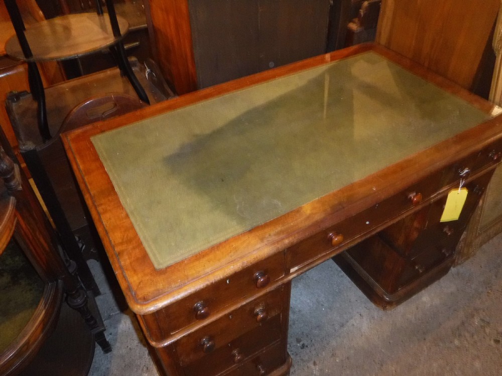 Victorian mahogany kneehole pedestal desk View II