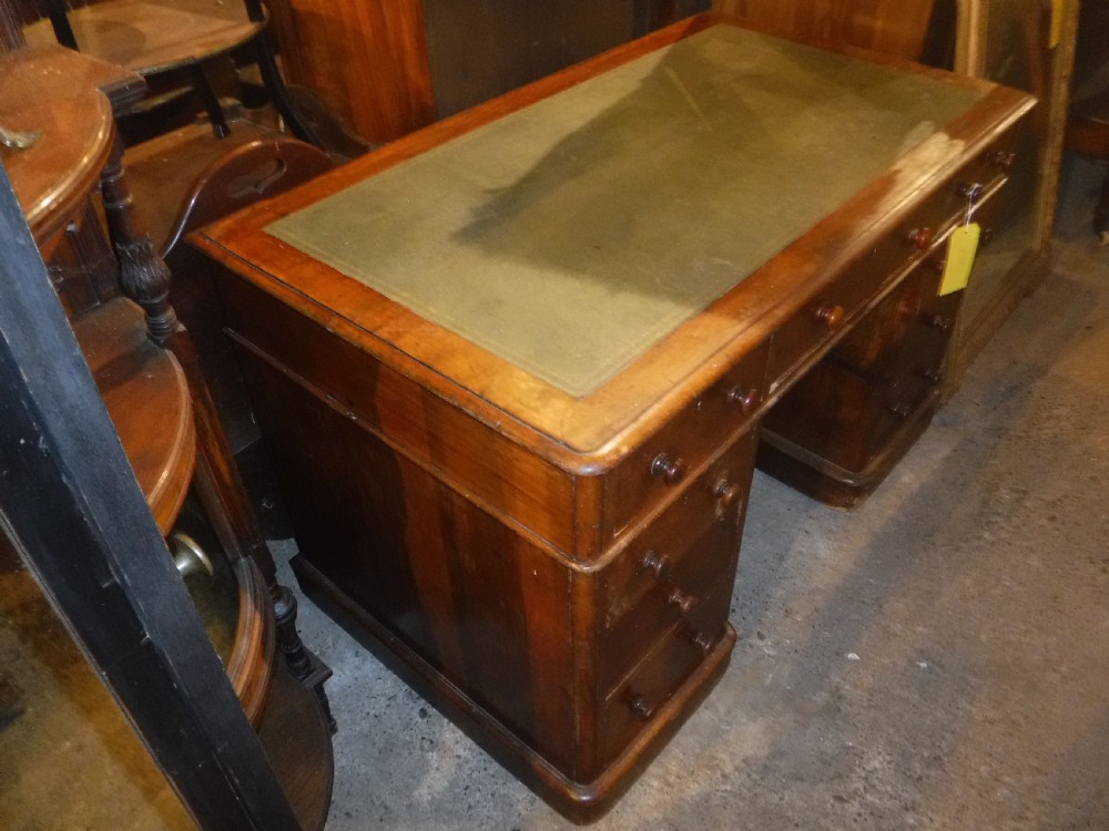 Victorian mahogany kneehole pedestal desk View III