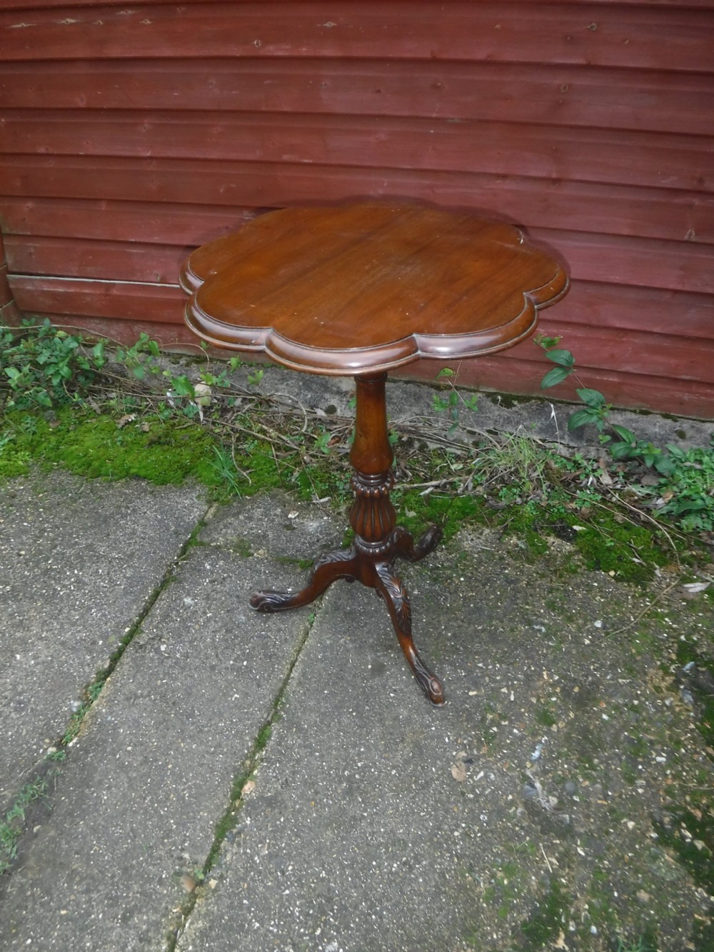 Victorian walnut tripod occasional table