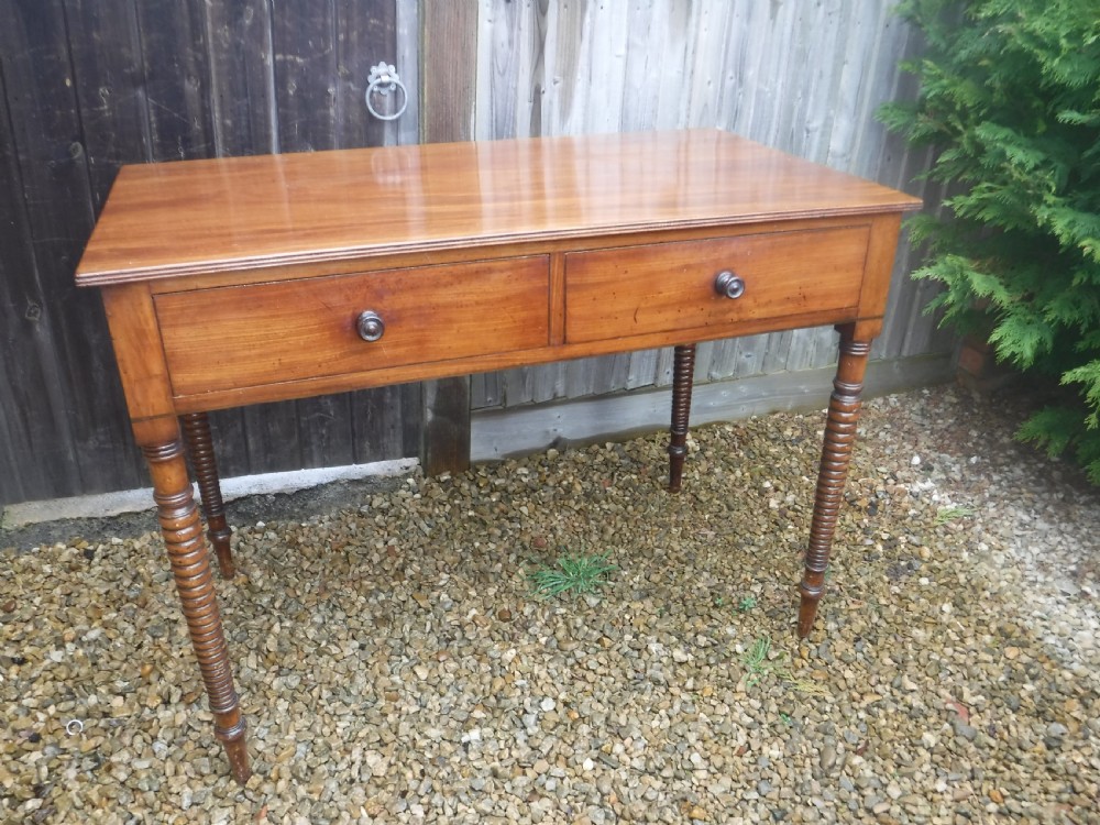 Good Regency mahogany 2 drawer side table
