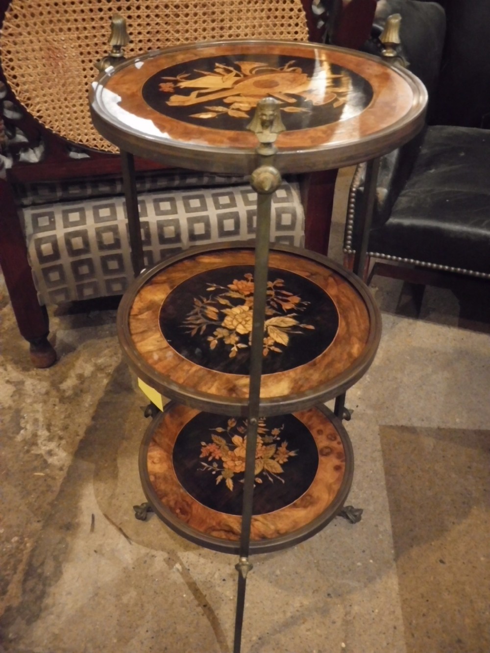 Early 20th century 3 tier etagere