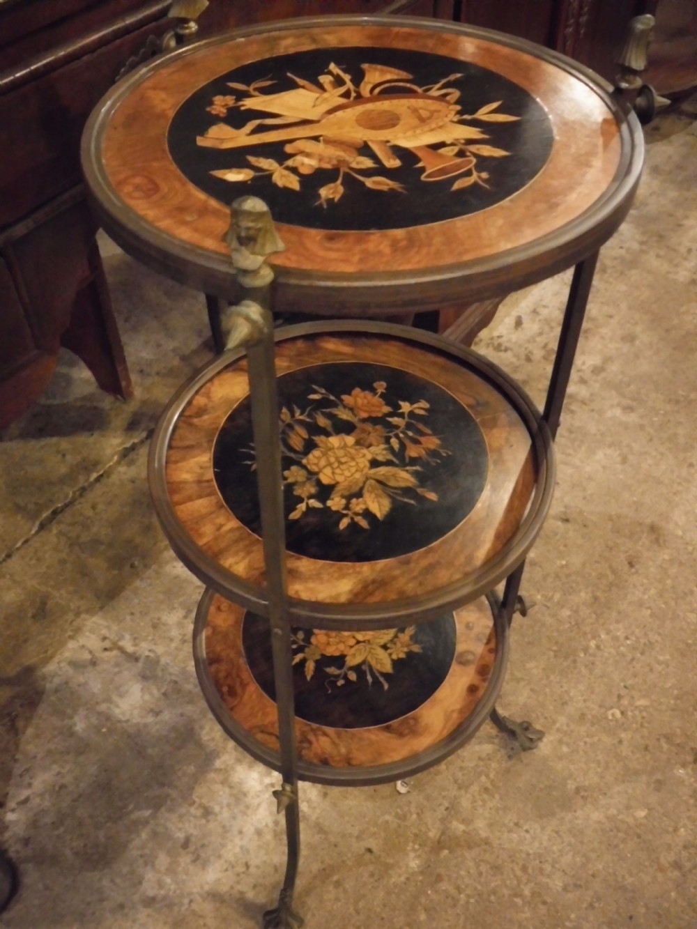 Early 20th century 3 tier etagere View V