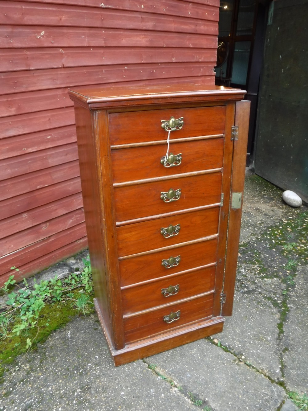 Early 20th century 7 drawer Wellington chest View II