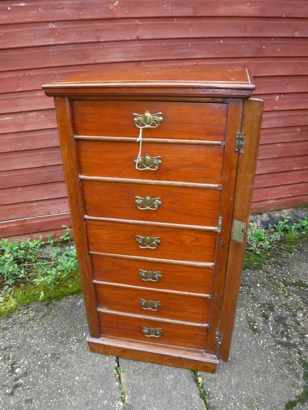 Early 20th century 7 drawer Wellington chest View IV