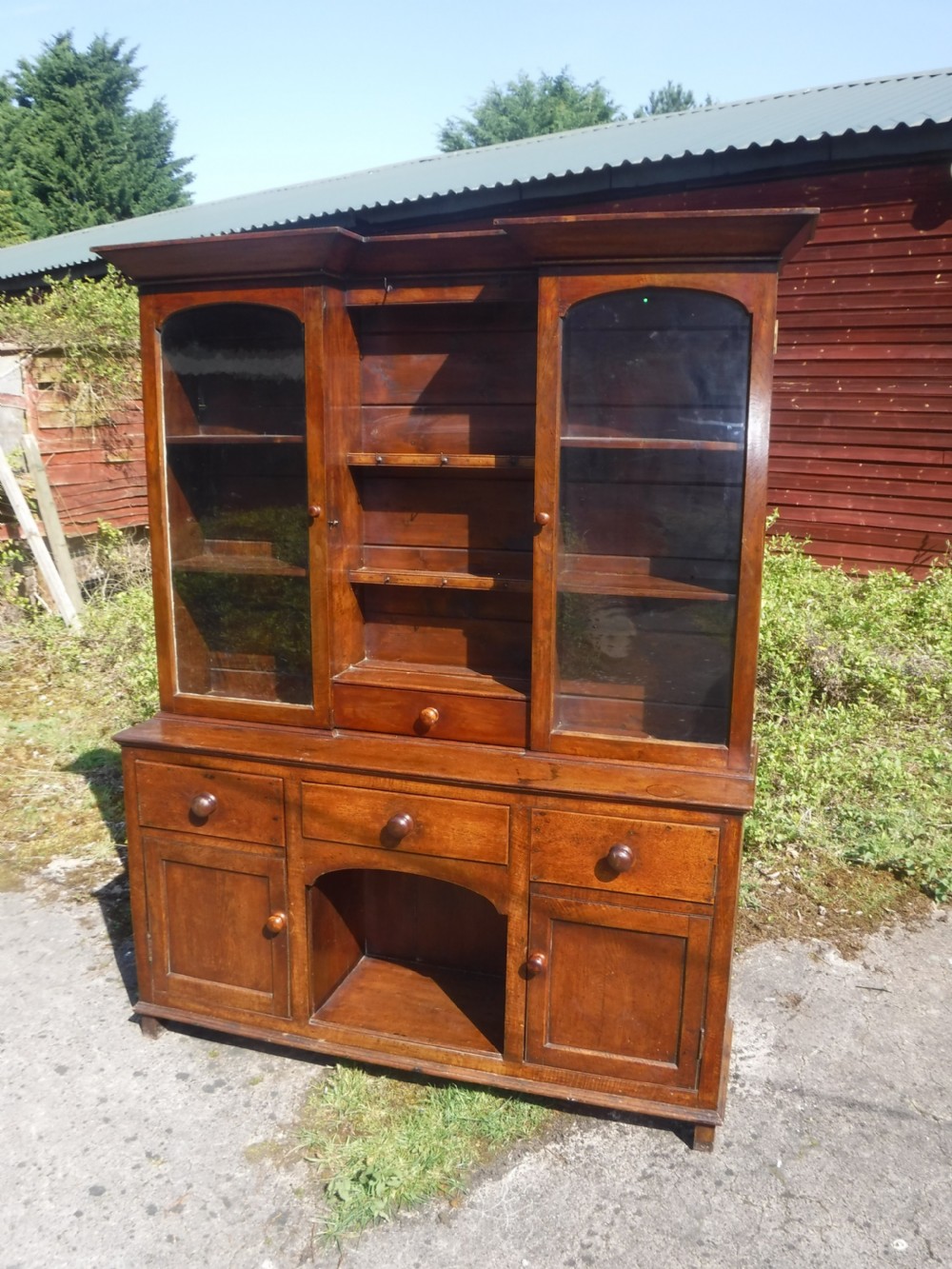 Early Victorian oak Welsh 2 part dresser of small size. View X